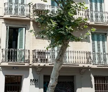 Mh S. Familia Apartment