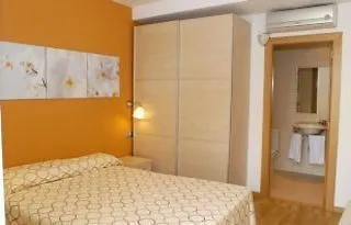 Mh S. Familia Apartment *