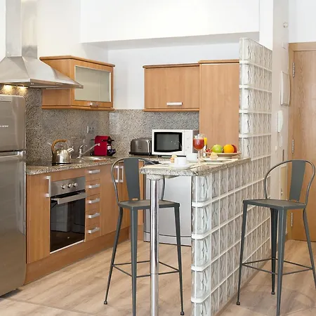 Mh S. Familia Apartment Barcelona
