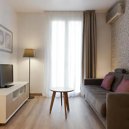 Apartment Mh S. Familia *