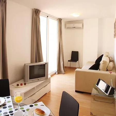 Apartment Mh S. Familia *