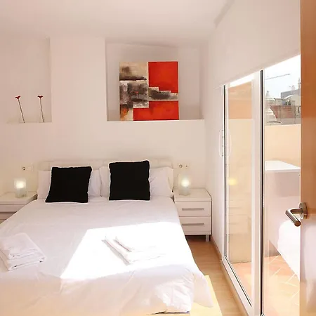 Mh S. Familia Apartment