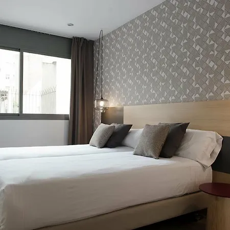 Mh S. Familia Apartment Barcelona