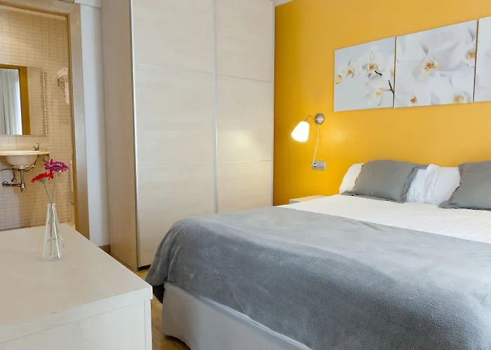 Apartment Mh S. Familia *