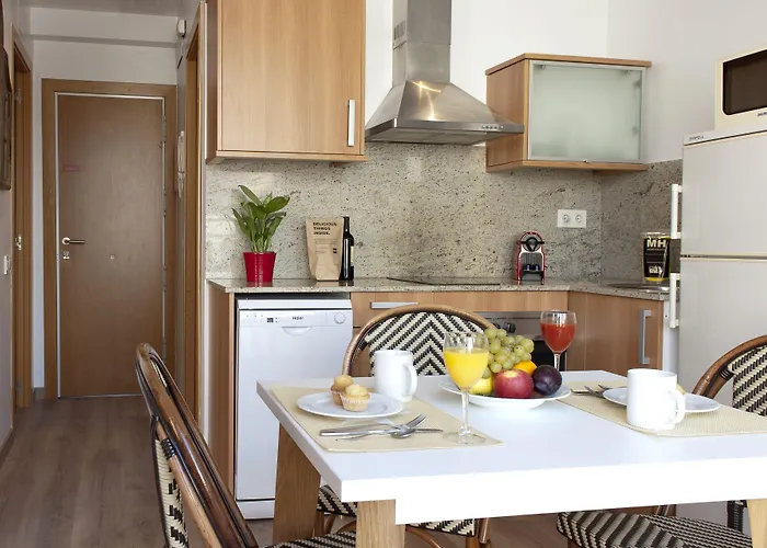 Mh S. Familia Apartment *