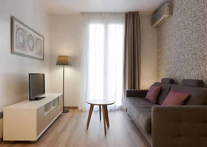 Mh S. Familia Apartment Barcelona