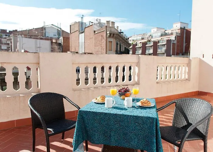 Mh S. Familia Apartment Barcelona