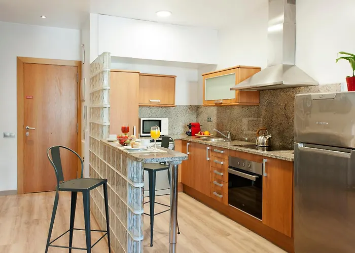 Mh S. Familia Apartment *